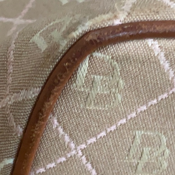 Dooney & Bourke cream and brown canvas hobo bag with leather strap preowned - Picture 6 of 12